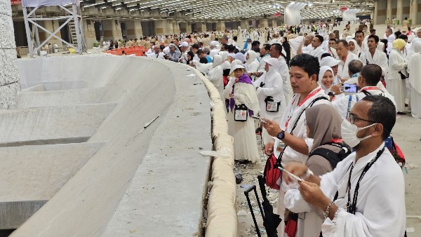 حجاج الجمعيات الأهلية