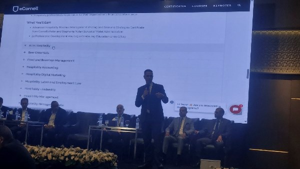 المؤتمر الصحفي لغرفة المنشآت الفندقية 