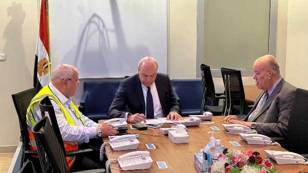 وزير الطيران المدني 