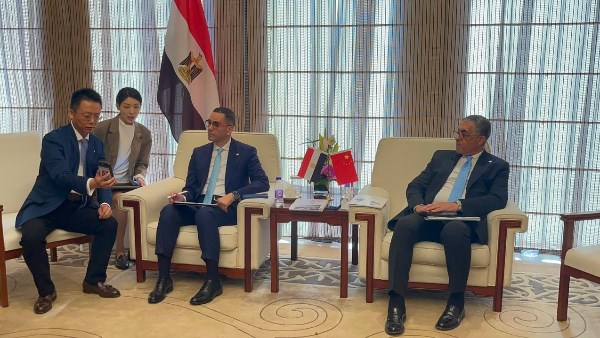وزير الاستثمار 