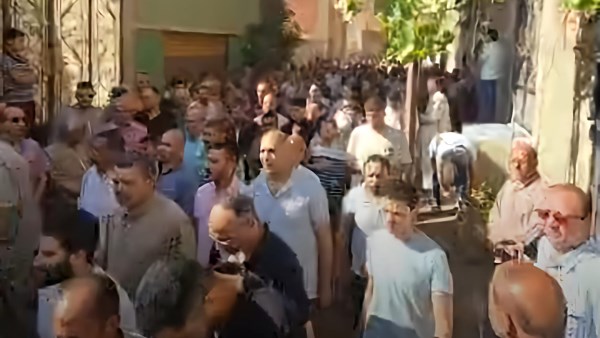 وسط حزن الجميع.. أهالي المنوفية يشيعون جثمان النائب عبد الحميد الشيخ