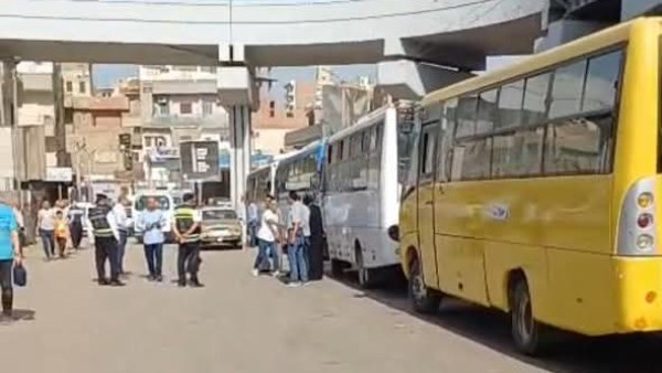 محافظ المنيا: 10 ميني باصات من مطرانية ملوي لدعم منظومة النقل