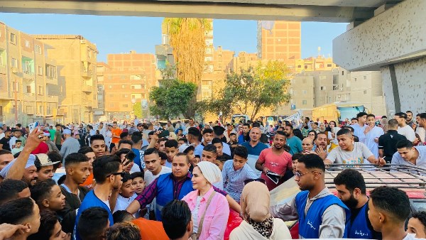 أجواء من السعادة والفرح خلال الاحتفال بالعيد