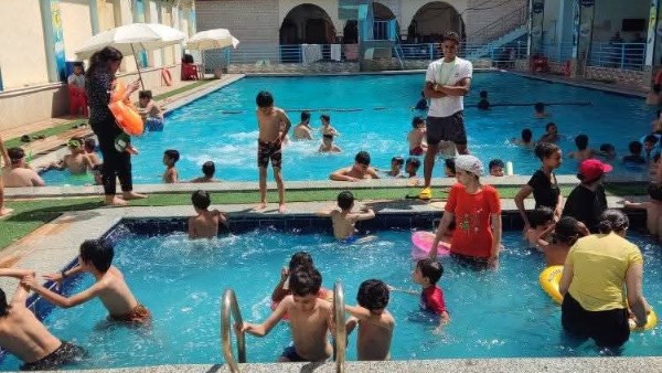 العيد احلى بمراكز الشباب 