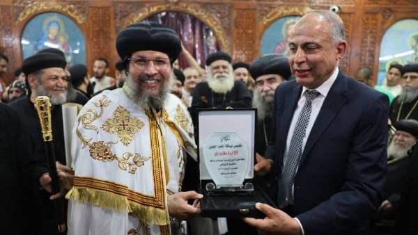 محافظ المنيا يشهد مراسم تجليس نيافة الأنبا بُقطر أسقفًا لإيبارشية ديرمواس ودلجا للأقباط الأرثوذكس