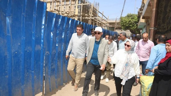 محافظ المنيا يتفقد أعمال سوق الحبشي 