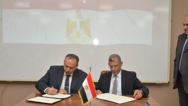 محافظ أسيوط يوقع بروتوكول تعاون مع وكالة الفضاء المصرية لنشر الثقافة العلمية