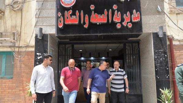 محافظ أسيوط يتفقد المركز الصحي الحضري لمتابعة مستوى الخدمات الطبية المقدمة