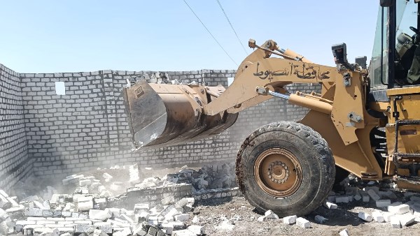 إزالة التعديات بأسيوط 