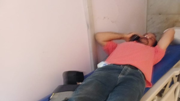 إصابة 12 مراقبا بالثانوية العامة إثر تصادم سيارتهم فى كتلة رمال بأسيوط