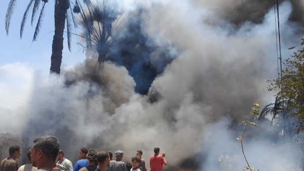 اندلاع حريق في كسارة بلاستيك بقرية الرويجات بأسيوط 
