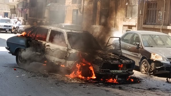 اندلاع حريق في سيارة ملاكي بأسيوط 