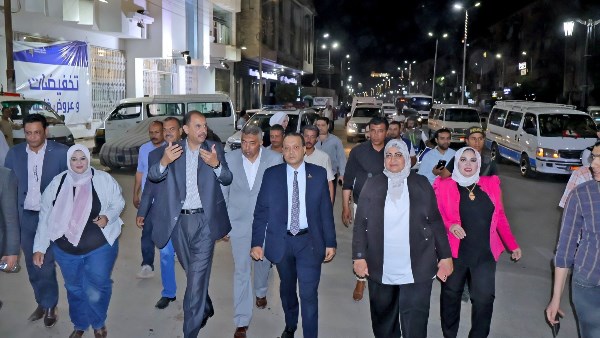 محافظ سوهاج في جولة تفقدية بشارع اسيوط سوهاج