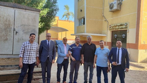 وفد نقابة أطباء قنا