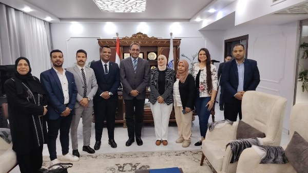 محافظ قنا لـ ممثلى المجتمع المدنى: الشراكة ركيزة التنمية المستدامة