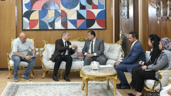 اجتماع جامعة جنوب الوادى