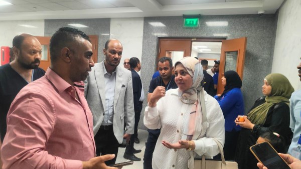 مدير عام فرع الأقصر للتأمين الصحي الشامل تتفقد سير العمل بمستشفيات المنظومة خلال إجازة العيد