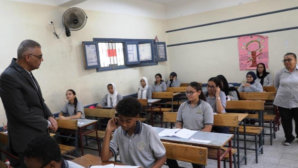 امتحانات الشهادة الإعدادية بأسوان