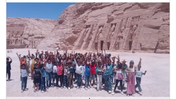 أخبار أسوان.. مشروعات لمياه الشرب والصرف.. إزالة طواحين الذهب المخالفة.. وزيارة لمعبدي أبوسمبل