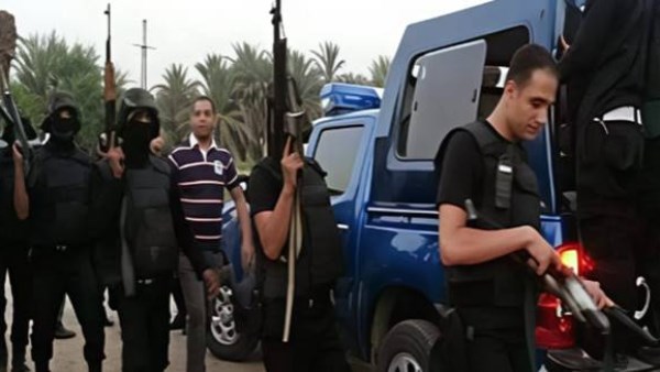 تصفية أحد العناصر الإجرامية وضبط 6 تجار مخدرات في أسوان