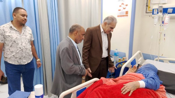 رئيس جامعة أسوان 