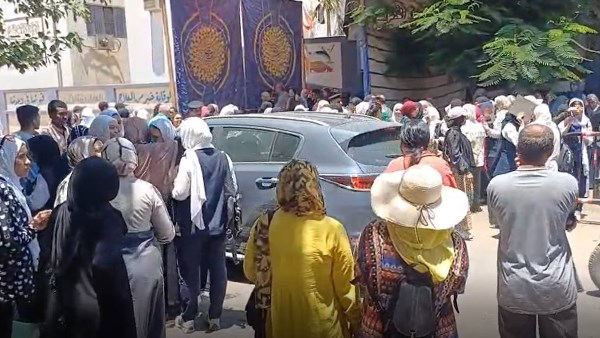 طلاب الثانوية العامة بأسوان