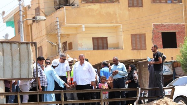 جولة محافظ أسوان