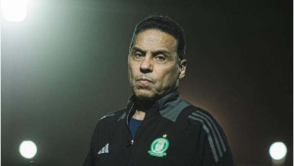 بعد تعادل الأهلي والسويحلي.. الاعتداء على حسام البدري في ليبيا