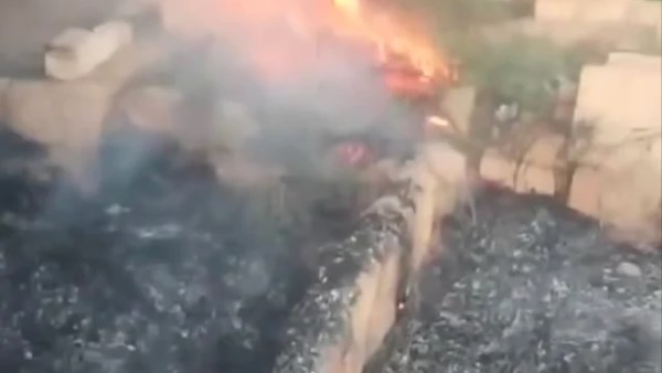مجهول يشعل النيران في مقابر الخارجة بالوادي الجديد