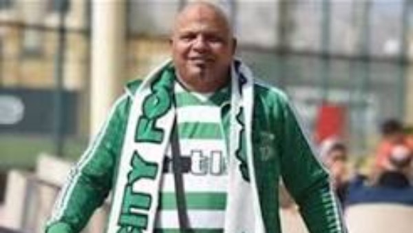 عادل شكل كبير مشجعي نادي الاتحاد 