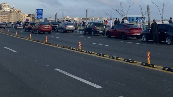 اقبال كبير على الكورنيش 