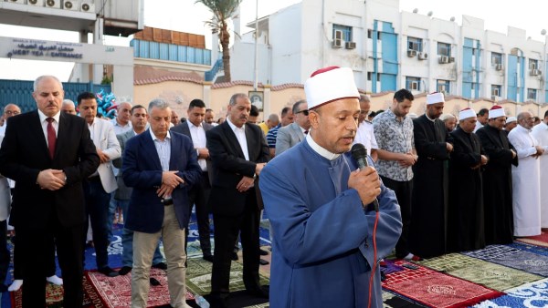 خلال الصلاة 