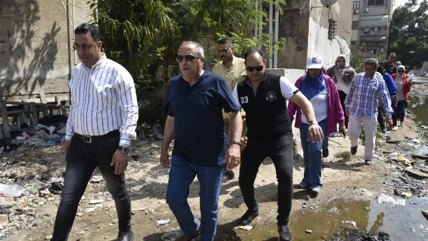 محافظ بورسعيد خلال جولته بنطاق حى الزهور 