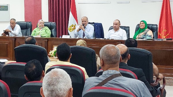 وكيل تعليم بورسعيد يجتمع برؤساء لجان الثانوية العامة 