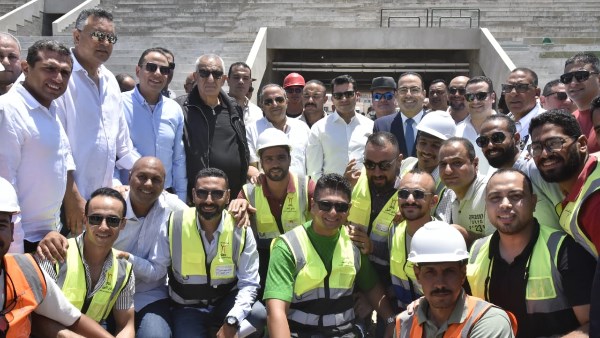 محافظ بورسعيد ووزير الشباب و أبو على و الدكتور محمود حسين يتفقدوا استاد المصرى 