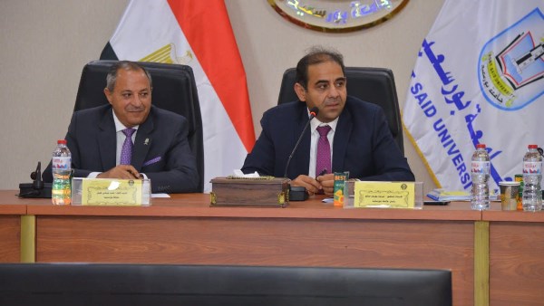 محافظ بورسعيد يشارك اجتماع مجلس الجامعة 