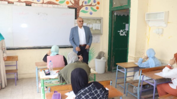 محافظ القليوبية يتفقد لجان امتحانات الثانوية العامة ويؤكد على توفير سبل الراحة للطلاب