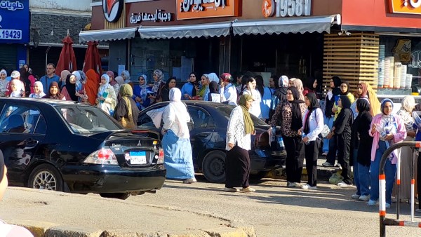 وسط إجراءات مشددة.. توافد طلاب الثانوية العامة بالقليوبية لأداء امتحان اللغة العربية