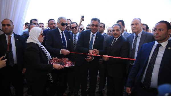 وزير التموين 