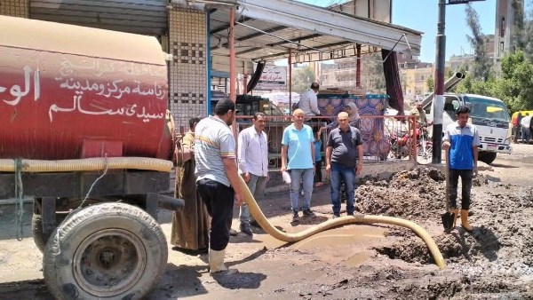 إصلاح كسر في مياه الشرب 