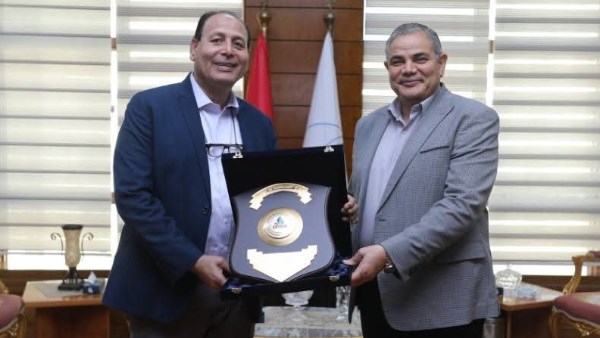 رئيس جامعة كفر الشيخ 