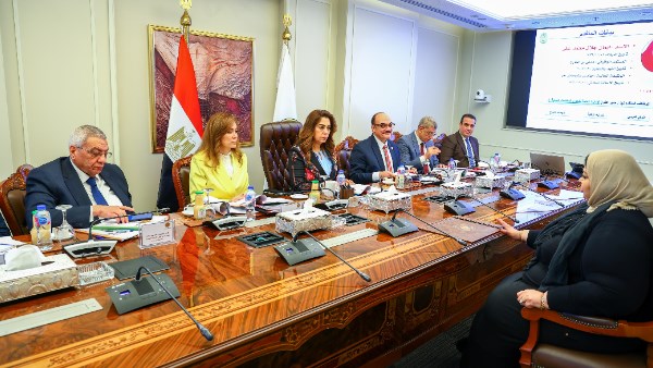 لجنة اختيار المتقدمين للوظائف القيادية المحلية 