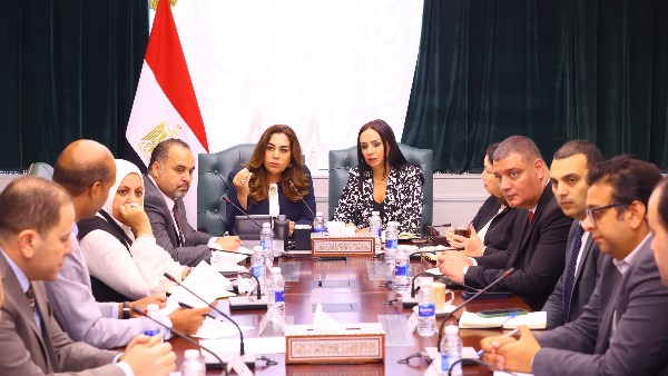 اجتماع وزيرتا التنمية المحلية والتضامن