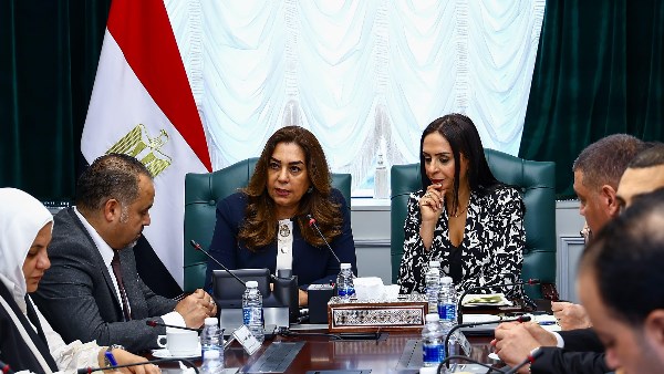 اجتماع وزيرتا التنمية المحلية والتضامن