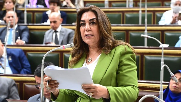 وزيرة التنمية المحلية 