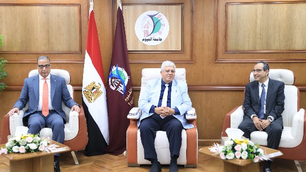 وزير التعليم العالي ومحافظ الفيوم ورئيس جامعة الفيوم وزير التعليم العالي ومحافظ الفيوم ورئيس جامعة الفيوم