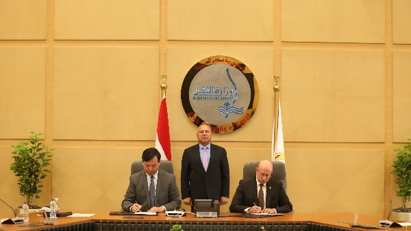 لقاء اليوم 