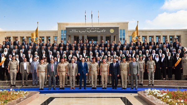 وزير الرى يشهد حفل تخرج المهندسين الجدد الملتحقين للعمل بالوزارة