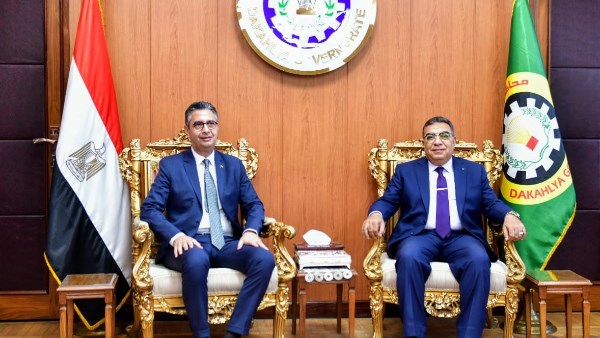 محافظ الدقلييية ووزير التموين