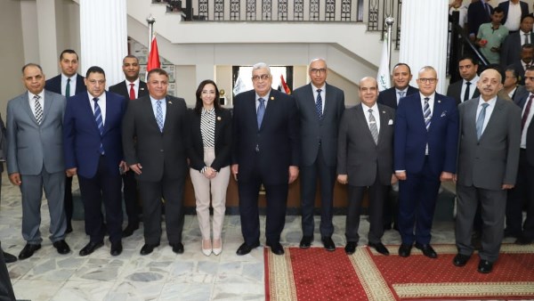 رئيس مجلس الدولة يتفقد مجمع محاكم البحيرة